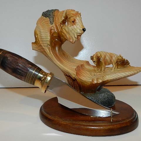 6.5 Buffalo Bust Knife Stand