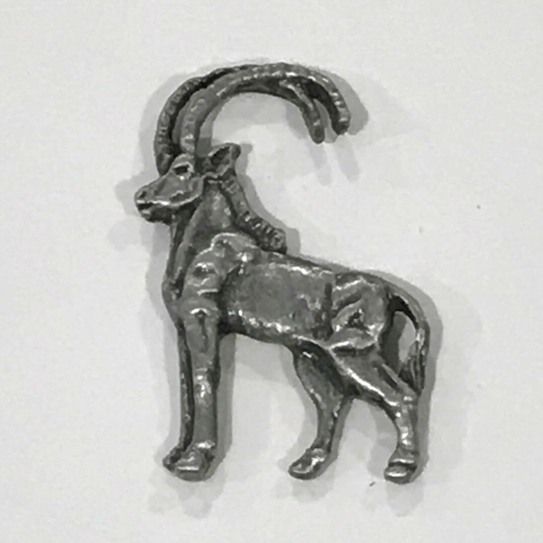 Full Body Sable Antelope Pin