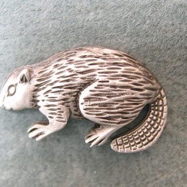 Pewter beaver pin small